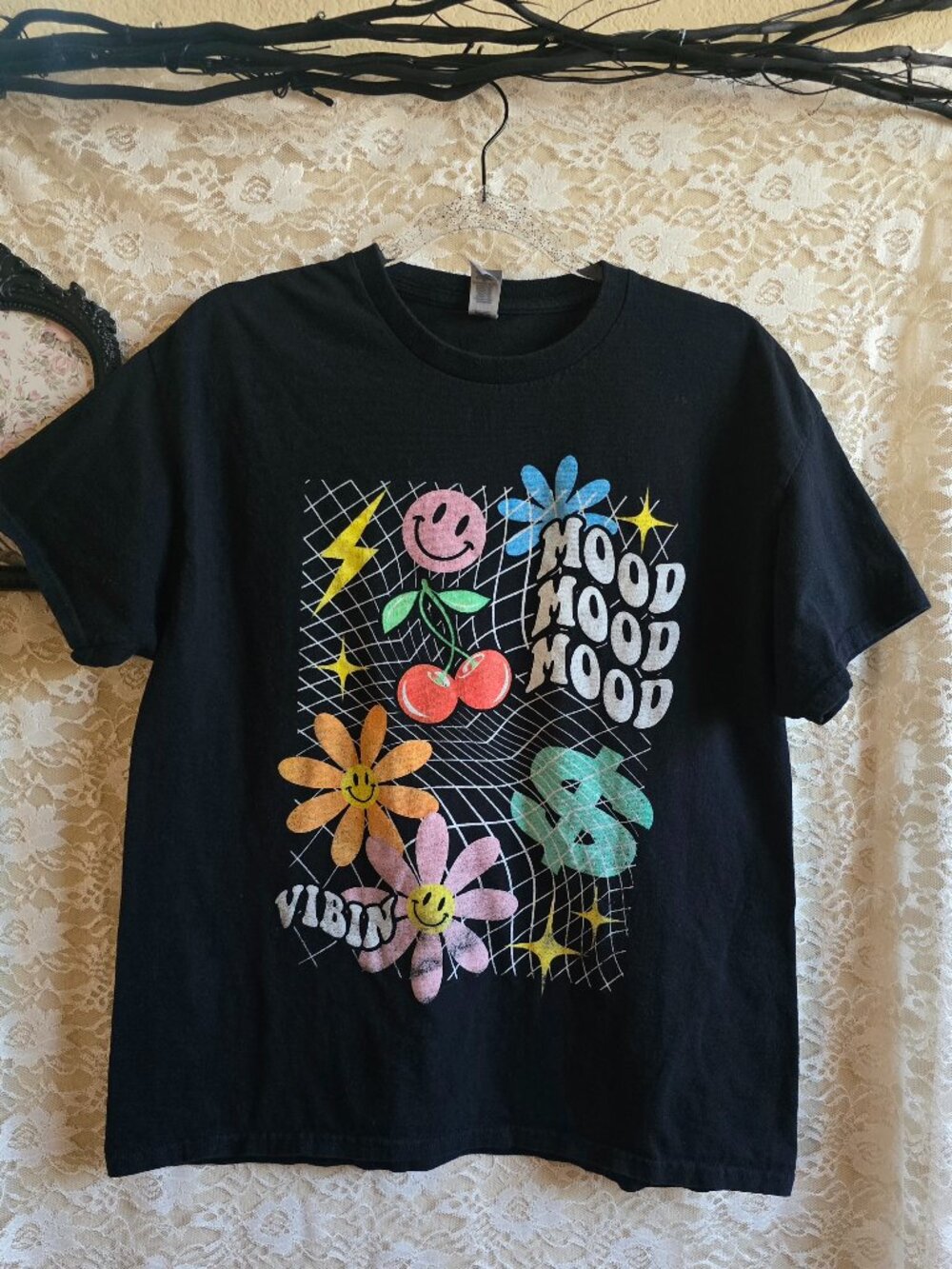 Money N Flower Mood Graphic Tee - Y2K meets Dopamine Dressing - 70s style - boho